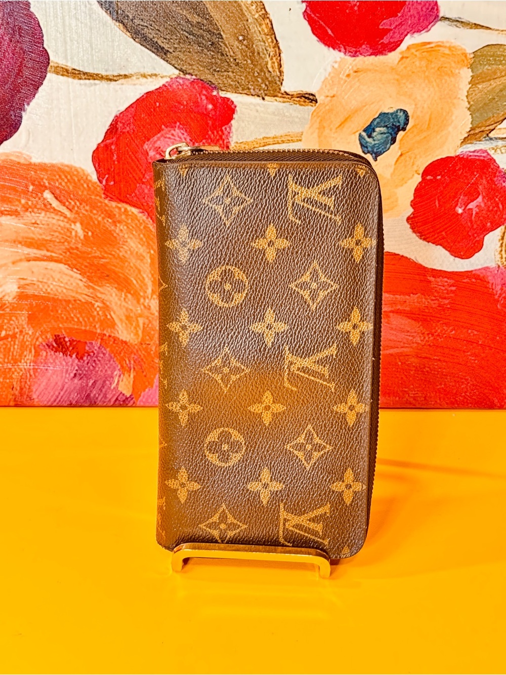 Louis Vuitton Monogram Zip Around Leather Wallet - Brown & Gold Hardware - Picture 4 of 11